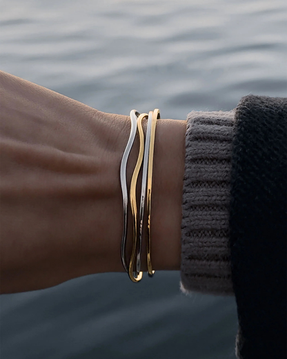 Nyitott Minimal Karkötő