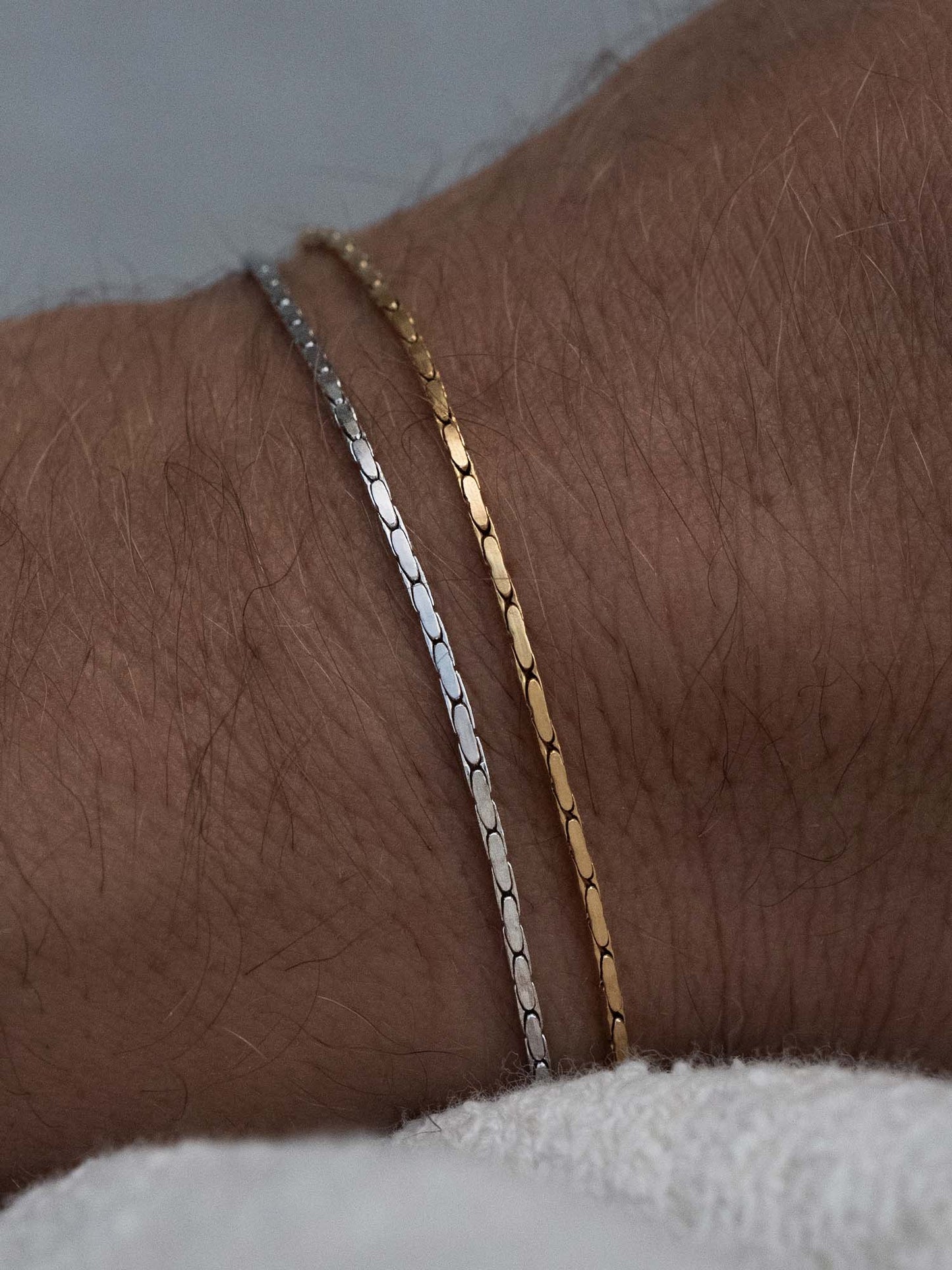 Light Chain Karkötő